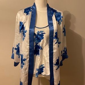 Blue satin pajama set. Size L